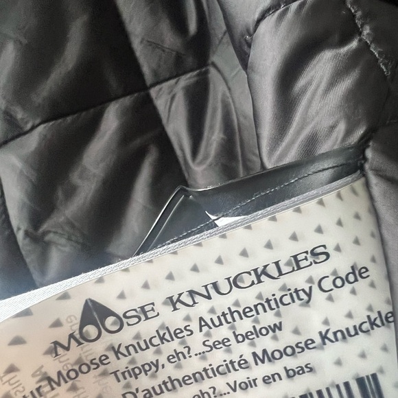 Moose knuckles, real fur hood and trim - Picture 8 of 8